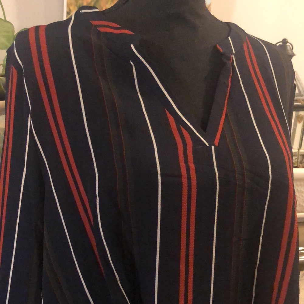 JODIFL BELL SLEEVE STRIPED TOP HIGH LOW HEM BLUE RED WHITE SIZE LARGE NEW - Picture 3 of 15